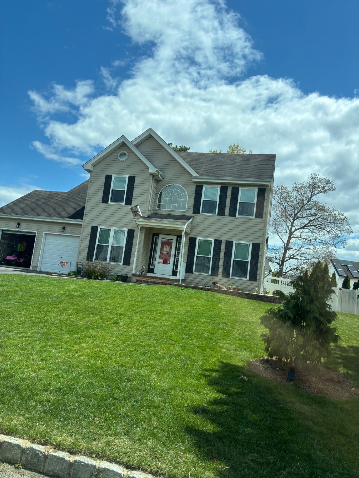 Tan Ocean County home before roof replacement by Roddy Roofing